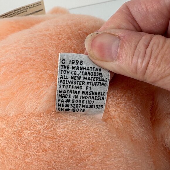 VTG 1994 Manhattan Toy Company 9” Plush Pig Stuffed Animal Toy Pink & Beige - Picture 8 of 8